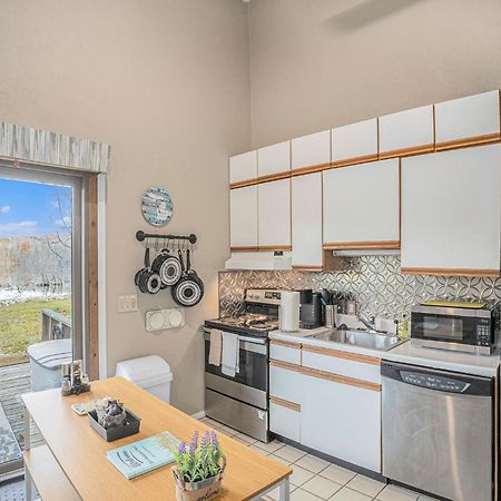 Quiet And Cozy Lakefront Home Near Mt Boyne Gaylord Extérieur photo